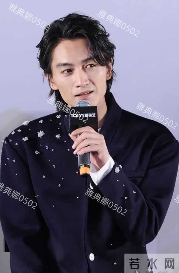 天啊,陈晓怎么瘦脱相了? 猛一看以为是朱一龙或魏晨差点没认出来