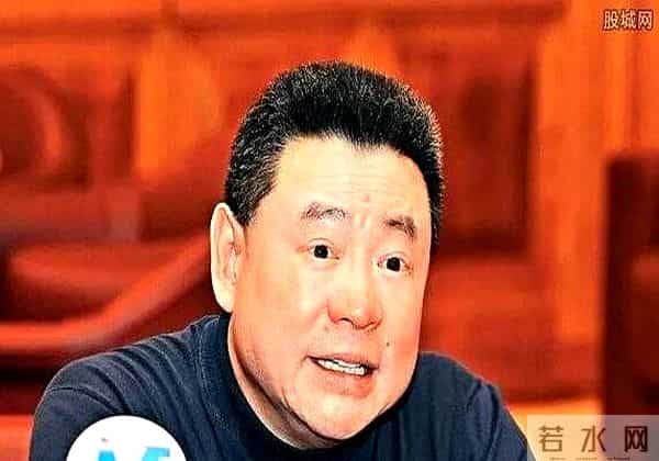 香港富豪刘銮雄:套现500亿,抛弃妻子逃亡英国,结局令人嘘唏!