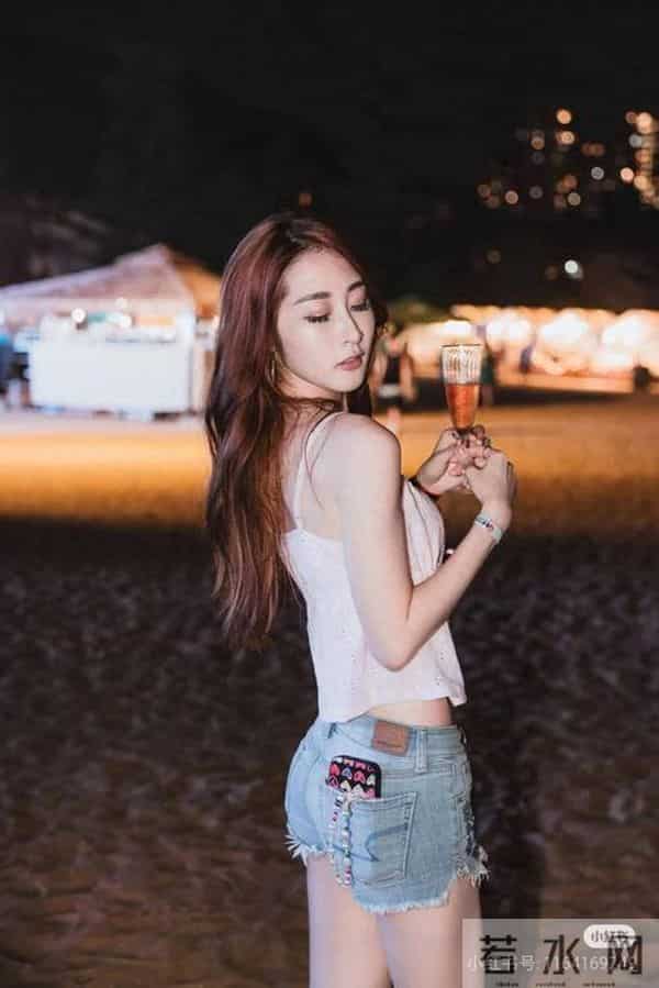 TVB新人女主持卷入前任炮轰门,停职背后牵出导演暖昧传言!