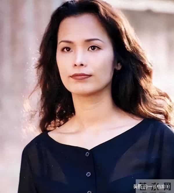 62岁韦唯近况曝光,脊柱断裂已恢复,前夫已死,过上另一种生活