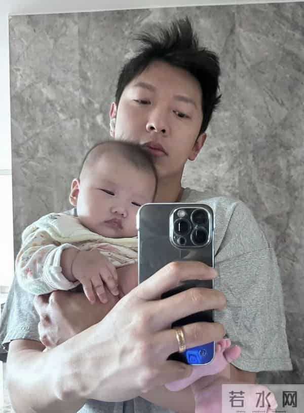 好惨!知名港星妻子公司上市后被传勒令停牌,当事人罕见回应