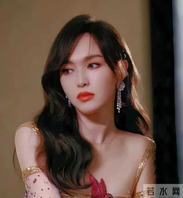 “婚变传闻”反转!一次葬礼打破争议,罗晋唐嫣走上了另一条路