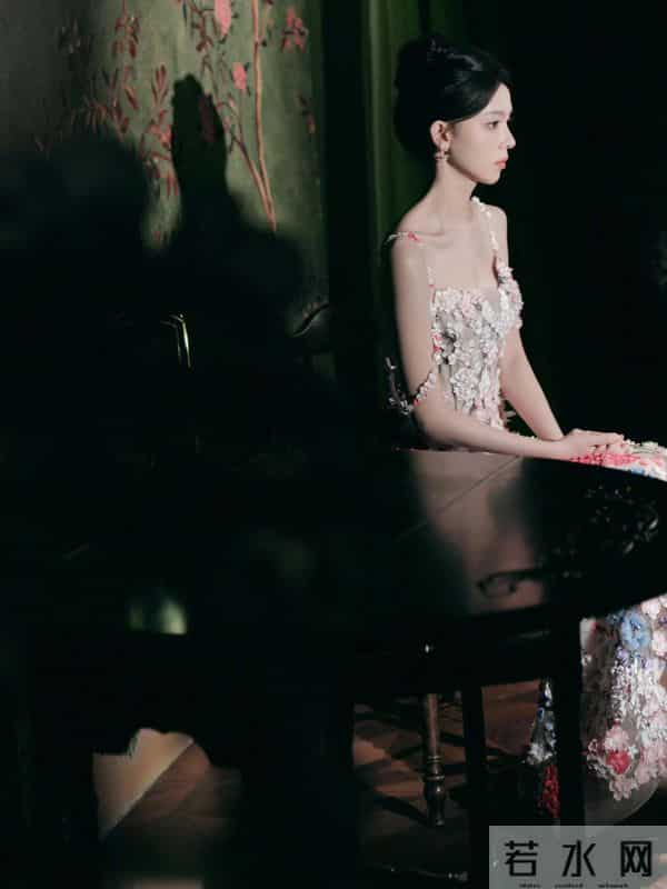 陈瑶太美了吧 之前演的岳绮罗 太美了