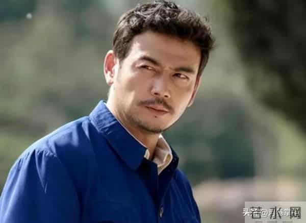 不顾央视劝告，当众和刘涛暧昧传绯闻的杨烁，如今下场怪不了别人