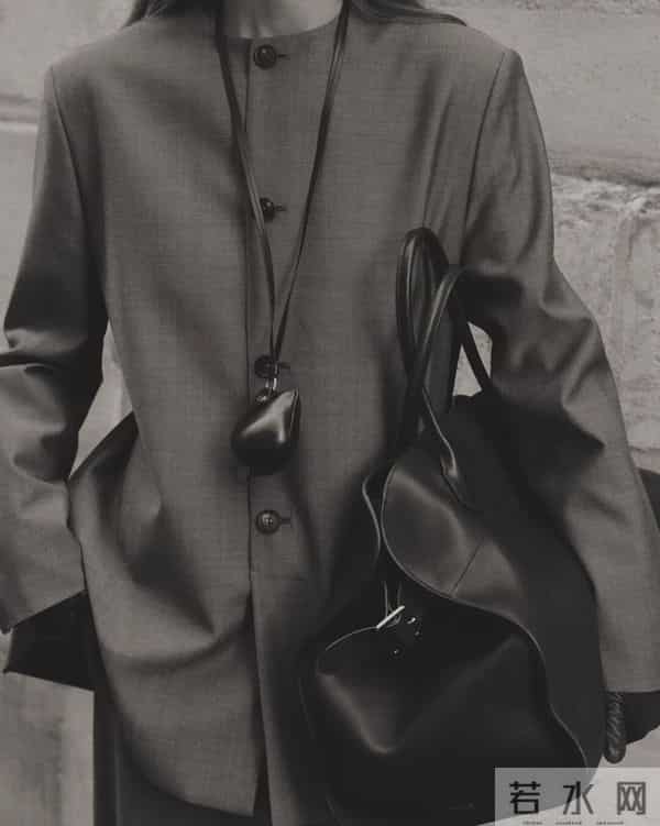 老钱风全面升级!“高净值穿搭”才是今秋顶流