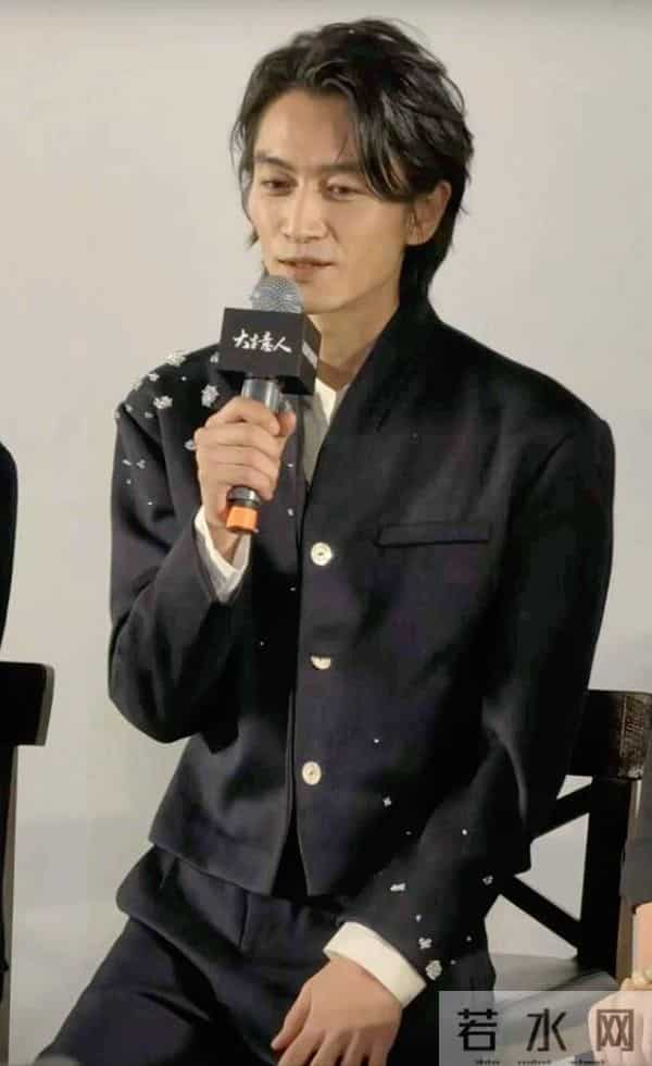 陈晓瘦脱相撞脸谢霆锋!离婚9个月判若两人,这状态比离婚还扎心