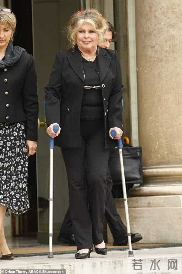 碧姬·芭杜再度入院:91岁法国银幕女神与“假死”风波