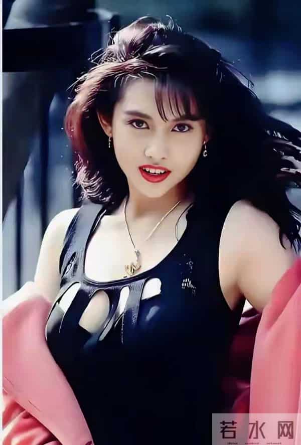 回忆杀！21岁邱淑贞绝美写真，纯真与性感完美结合