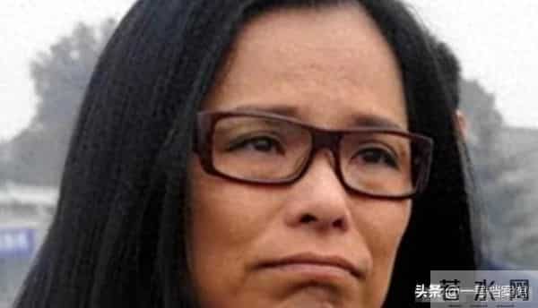 62岁韦唯近况曝光,脊柱断裂已恢复,前夫已死,过上另一种生活