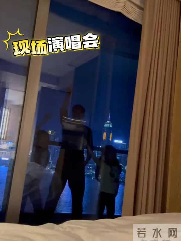 方媛素颜抱三胎女儿美,她出月子皮肤更好了,郭富城小女儿满月了