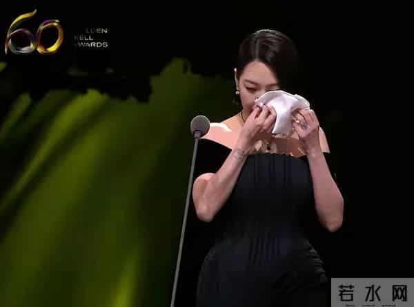 一语成谶!大S生前签名曝出,汪小菲新欢孕肚凸显生活翻篇