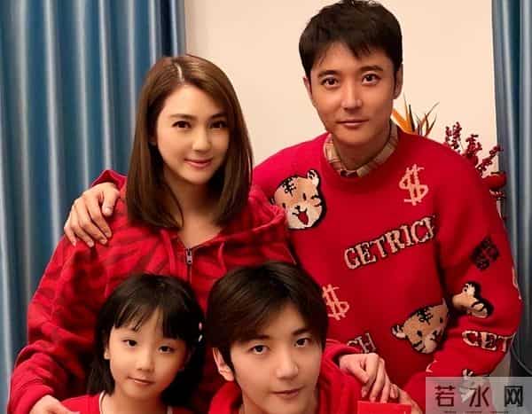 恋爱脑有多可怕?未婚生子、原谅出轨老公,洪欣的下场怪不得别人