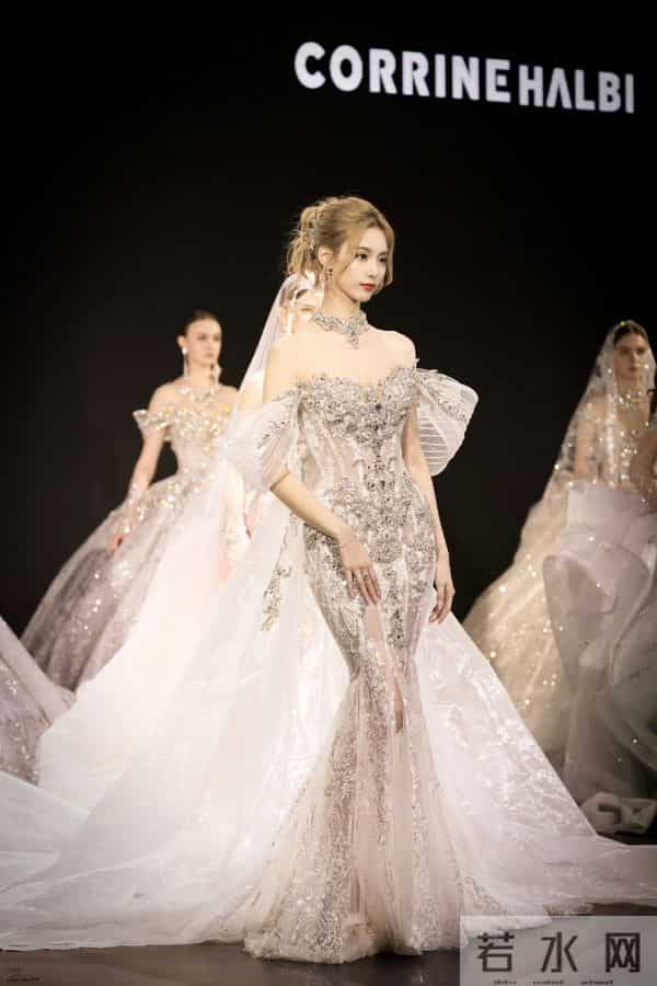 徐艺洋身材绝了!婚纱国风造型切换,玲珑曲线美到犯规!