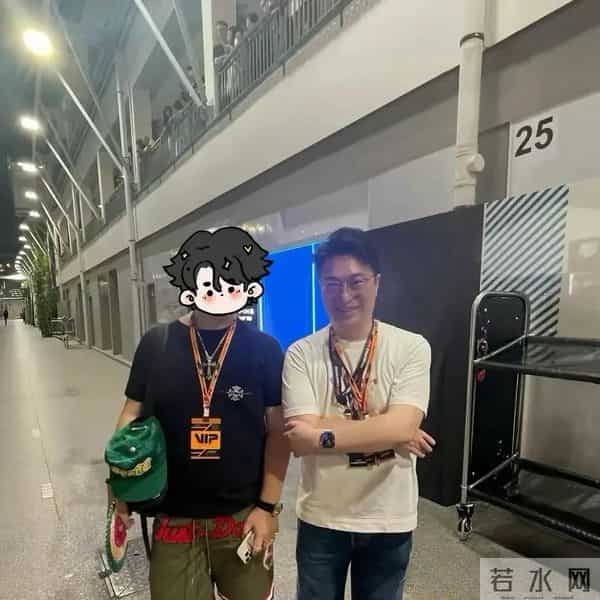 徐子淇李家诚追星嘻哈天团,夫妇二人化身小粉丝,笑容满面好欢乐