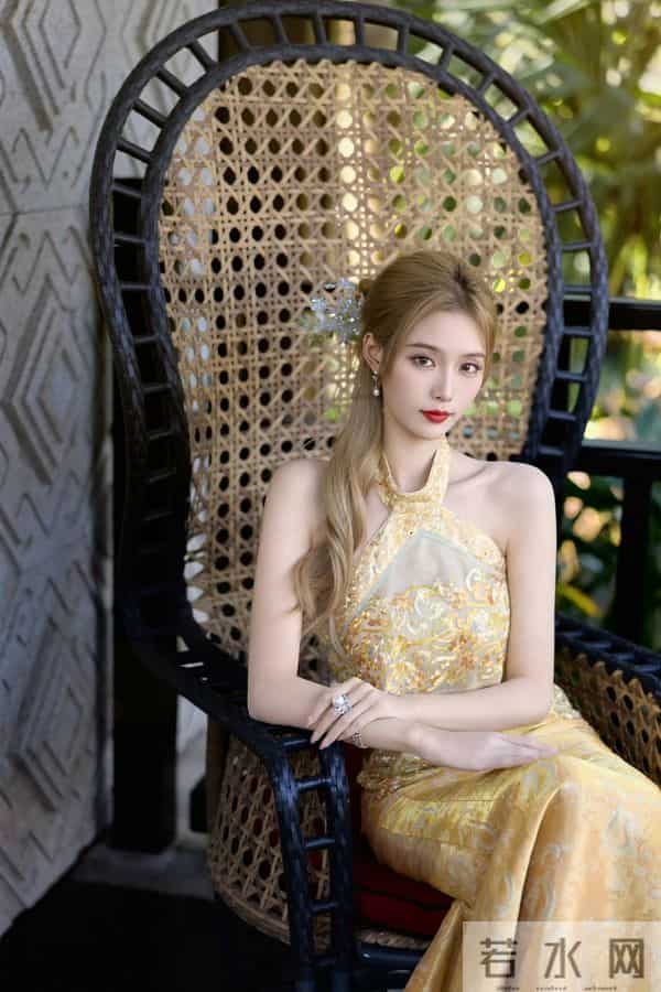 徐艺洋身材绝了!婚纱国风造型切换,玲珑曲线美到犯规!