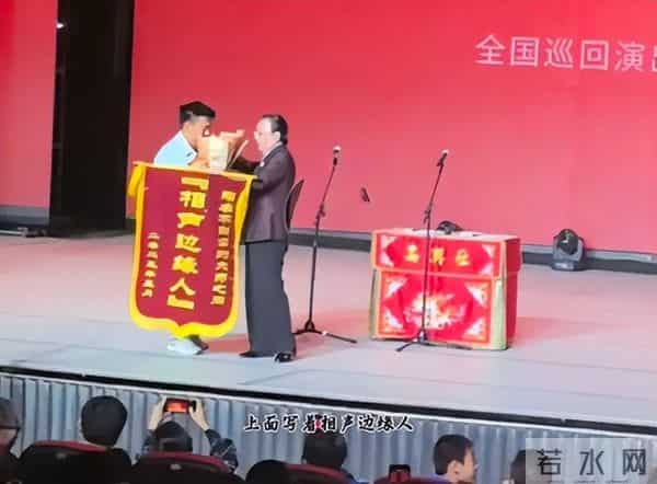 79岁侯耀华现状：独居北京别墅，家里环境脏乱差，晚年光景太唏嘘