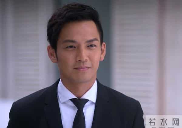 男神钟汉良面相大变,脸部僵硬姨味十足,下巴怪异,老到认不出