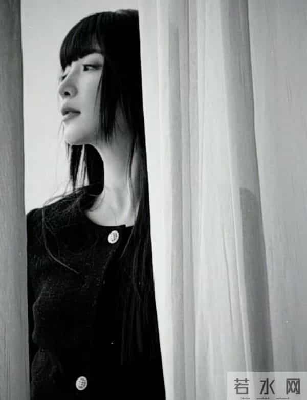 印象变了！39岁江疏影现身活动，离开胡歌的她走上另一条路