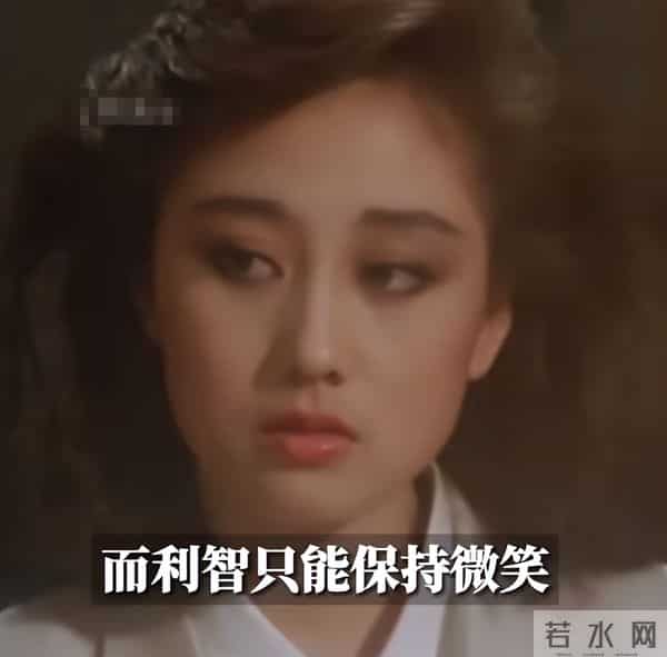 风水轮流转！看了62岁李连杰和63岁利智的合照，风光背后满是心酸