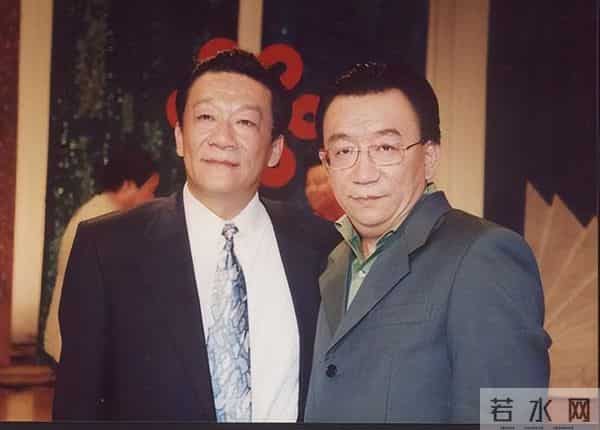 79岁侯耀华现状：独居北京别墅，家里环境脏乱差，晚年光景太唏嘘