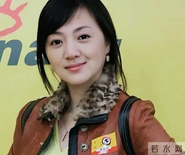 她是冯巩御用老婆，五登春晚后“精神失常”，如今50岁的她怎样了