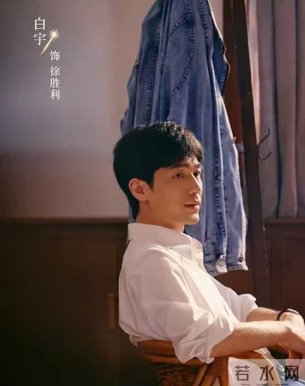 母亲是著名演员,父亲上亿家产,他却跑龙套10年,他到底怎么想的