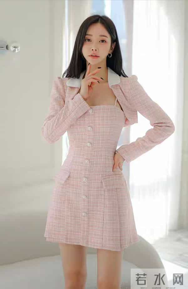 孙允珠，粉色吊带裙，人间尤物！