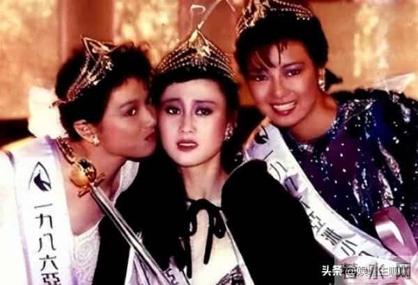 利智算不算顶级大美人？看看她和关之琳、翁虹的合照就有答案了