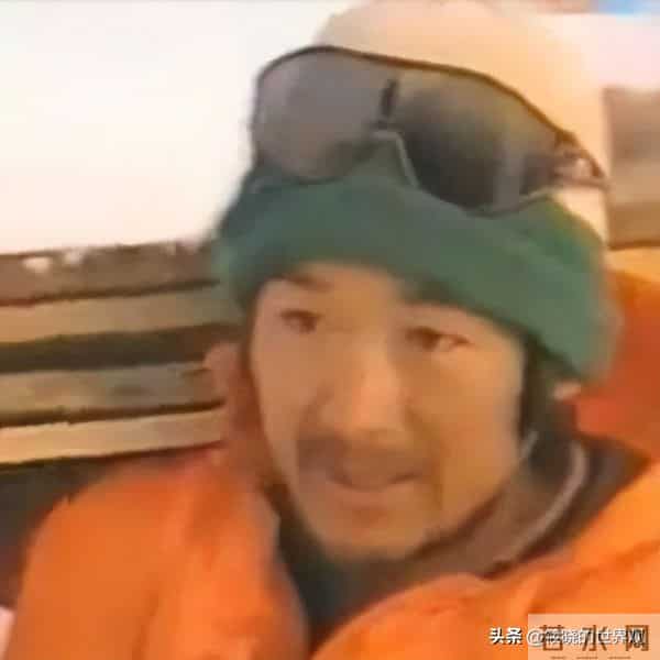 再多钱也没用？70岁张国立身家过亿，却还是要为43岁儿子操碎了心