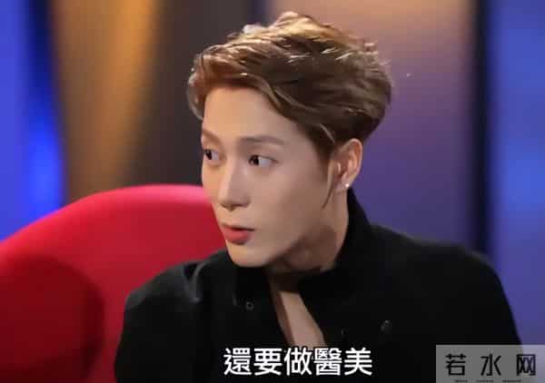 再多钱有什么用?31岁王嘉尔的现状,给所有年轻人提了个醒