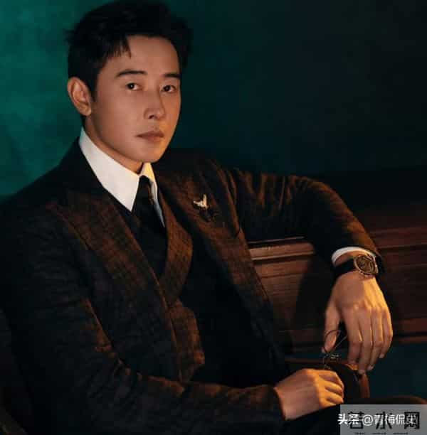 葬礼第3天，唐嫣罗晋力破离婚传闻， 两人一起回家 生日安排太暖心