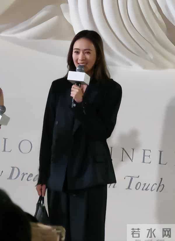 深圳BC红毯太真实,童谣头秃靠边站、胡静嘴歪显老态、王凯瘦脱相