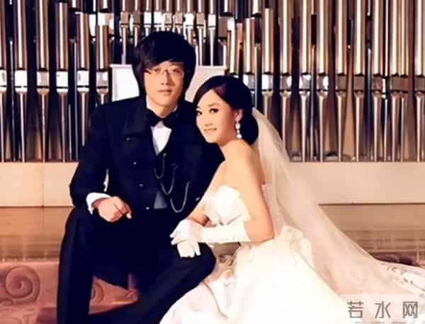 玲花带总裁老公回老家,俩人很有夫妻相,女儿露面一家三口很幸福