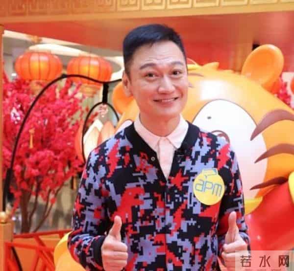 恭喜!61岁香港知名男星秘密再婚,现任妻子容貌首次曝光