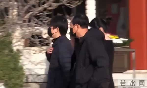 同样是父亲离世,看了罗晋和孙悦现状,才发现岳云鹏当初为何痛哭