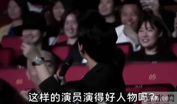 得罪郭麒麟6年后，再看朱亚文现状，如今的他已彻底走上文章老路