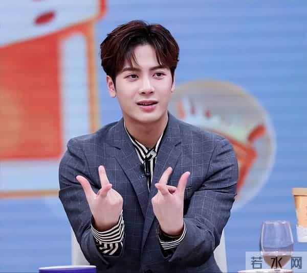 钱再多有什么用?31岁王嘉尔的现状,给所有男明星提了个醒