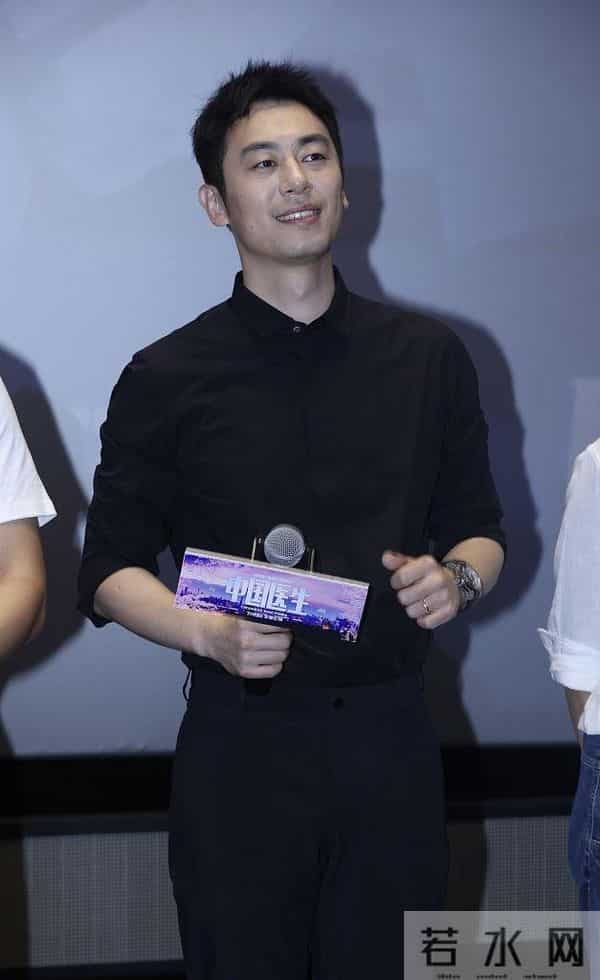 比胡歌帅，比文章狂！因一句话得罪郭麒麟的他，直呼：很后悔！