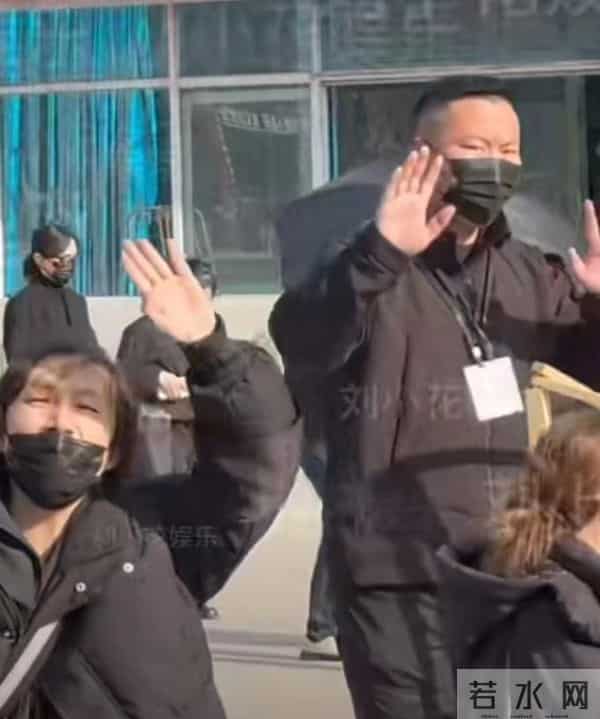 罗晋也没想到,在葬礼上忙前忙后的傅程鹏,还是被骂惨了!