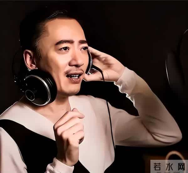 晚会前夕父母惨遭杀害，他含泪唱完退圈，18年后因毛宁重返舞台