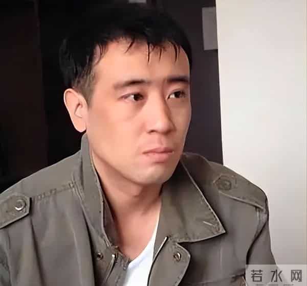 于和伟:3岁丧父,吃姐姐奶水长大,成名后为8个哥哥姐姐买房!