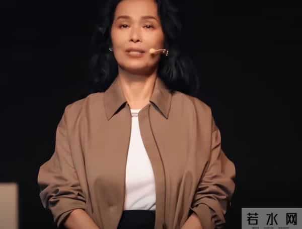 62岁韦唯现状：脊柱断裂已恢复前夫已死，两个混血儿子回国相伴