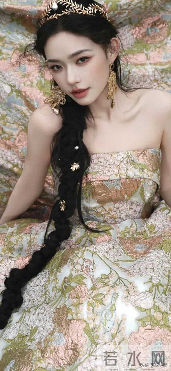 林允|性感公主风