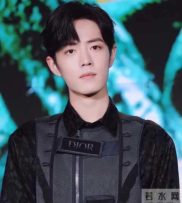 央视亲自发文，高调官宣33岁肖战喜讯，全网恭喜，终于等到这一天