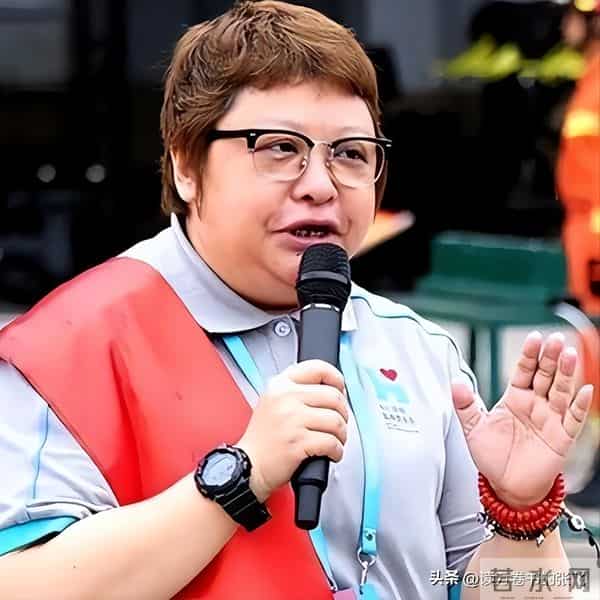 贪污上亿、假慈善，被实名举报的韩红，终于明白她哭泣原因