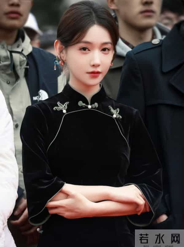 24位短剧旗袍女神 一个比一个漂亮 哪个在你心目中略胜一筹?