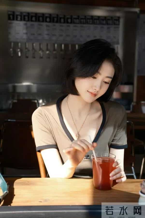 景甜诱人的身材,大甜甜