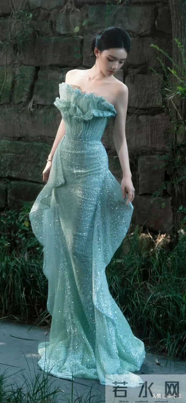 林允|性感公主风