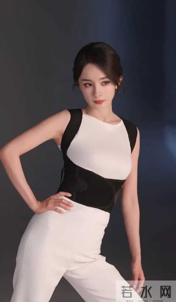 杨幂体态确实太好了!这腰臀比是真实存在的?