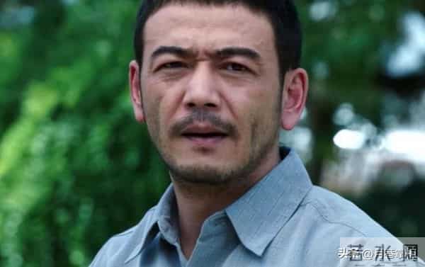 不顾央视劝告，当众和刘涛暧昧传绯闻的杨烁，如今下场怪不了别人